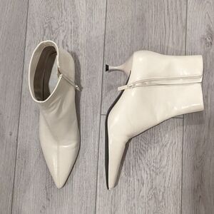 Zara kitten heel bootie